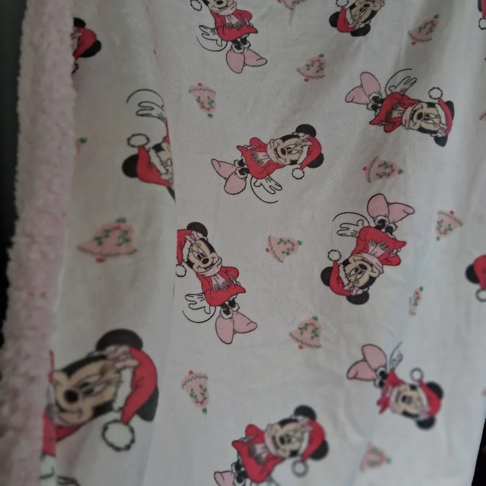Disney Baby CHRISTMAS Minnie Mouse Pink Baby Blanket AOP 30